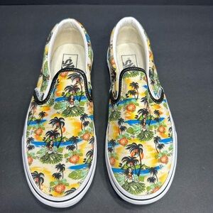 VANS Tropical Print Kids Slip-On Shoes size 7.5 pre owned Exellent condition.